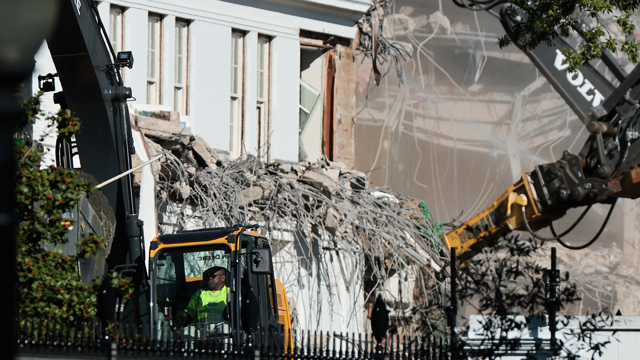 WH 'aware' of 'problematic' optics as Treasury demands staff 'refrain' from construction pics