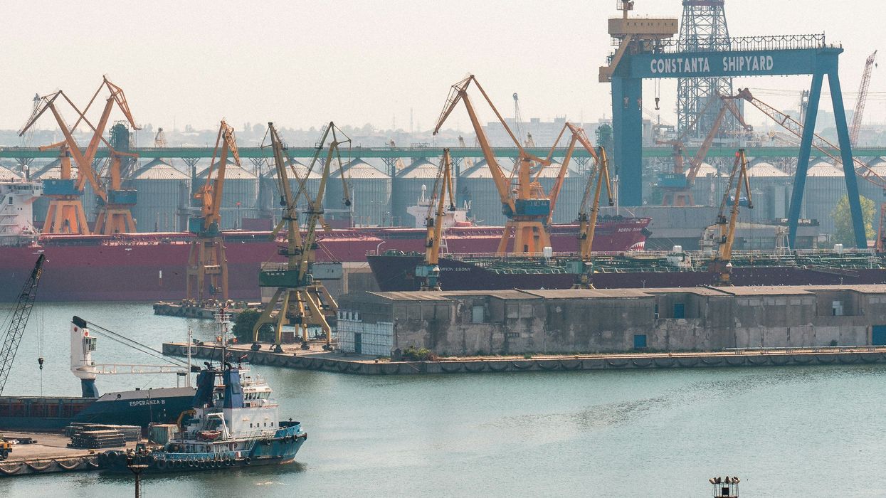 Documents show lavish spending on pay and benefits for officials at dockworkers union