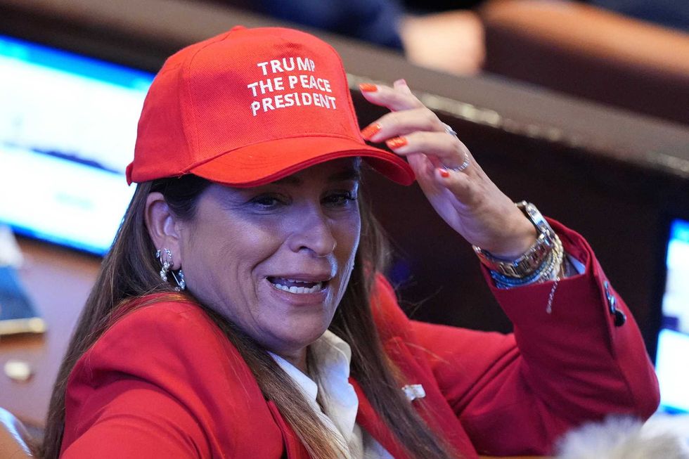 Trump makes risky midterms gamble as key supporters threaten to ditch GOP