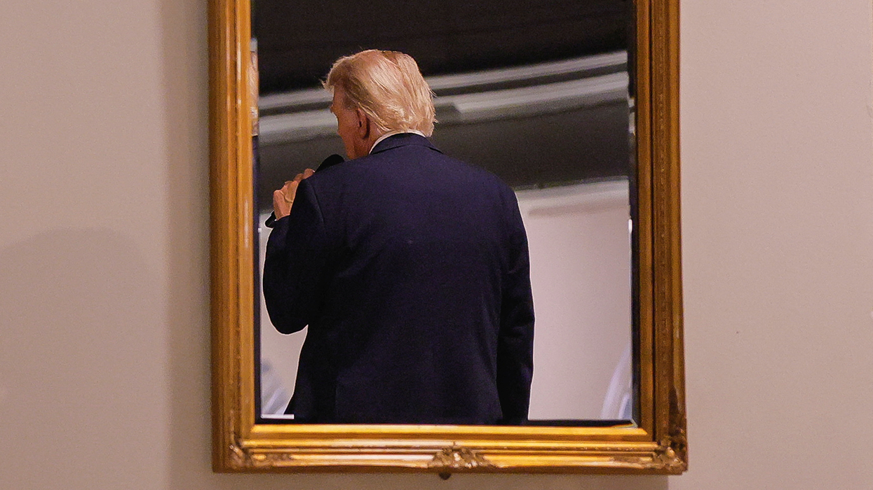'Tone-deaf': Mass shootings rock US as Trump brags about Oval Office gold