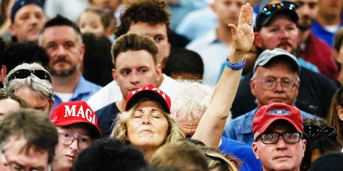 They’re done: Families are dumping MAGA relatives for good