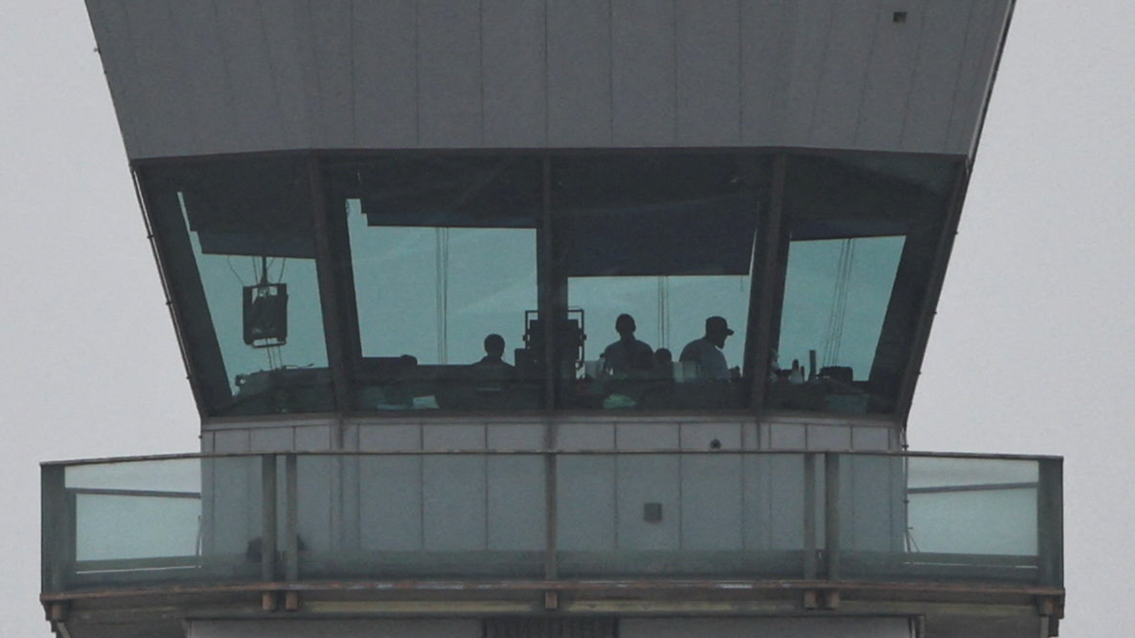 Major city's understaffed air traffic control tower to 'go dark for five hours': report