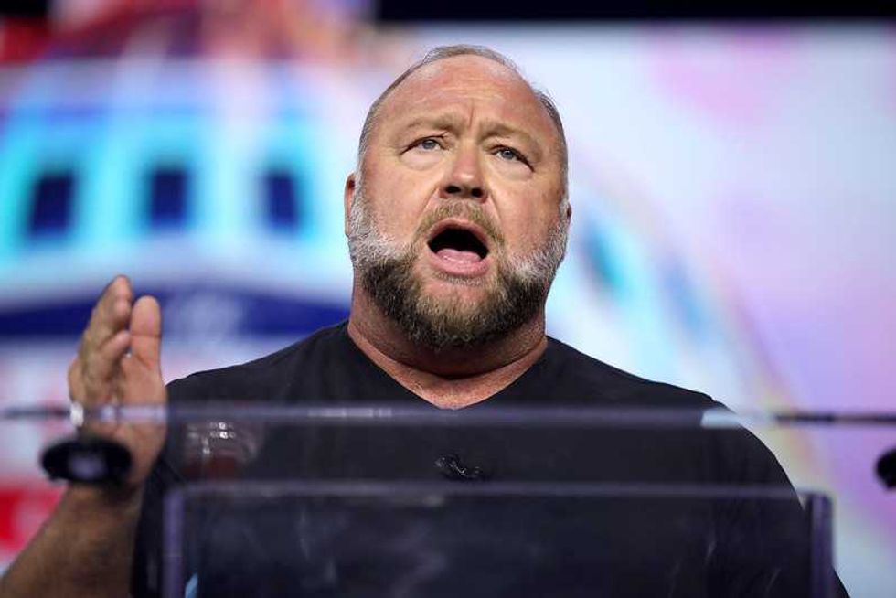 Trump has dementia and is ‘off the rails’: Alex Jones
