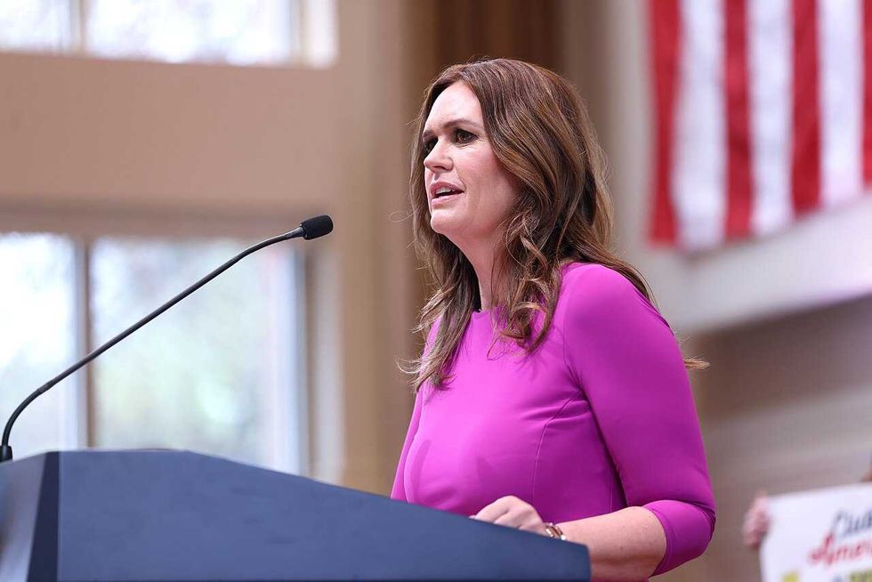 Arkansas Business paper tears apart Sarah Huckabee Sanders’ 'performance art'