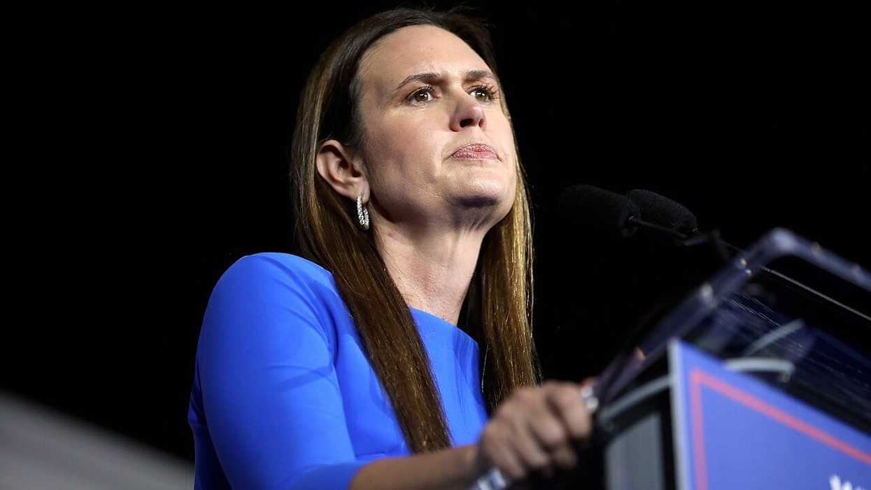 Sarah Huckabee Sanders kicked out of Arkansas restaurant