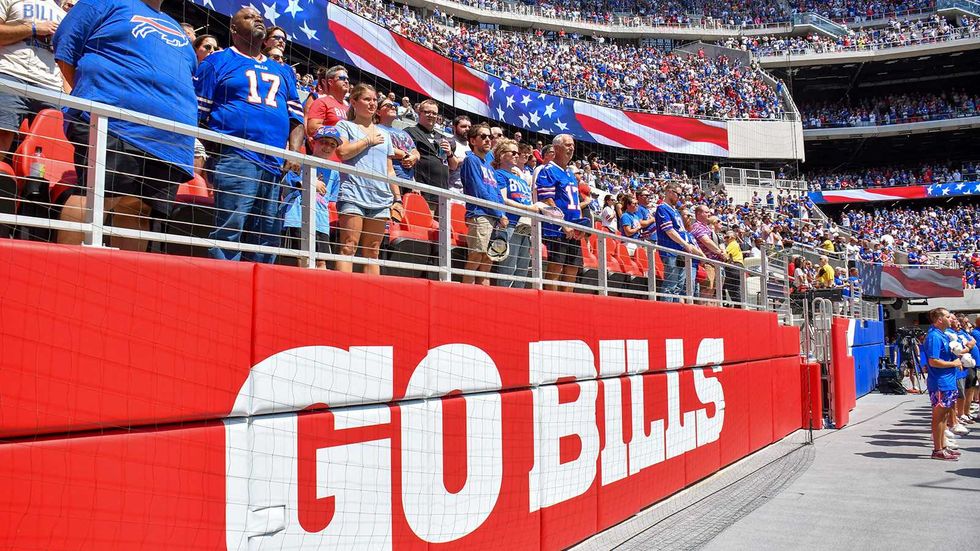 Why Internet Trolls Lost Their Minds Over A Canadian Anthem At A Bills Game