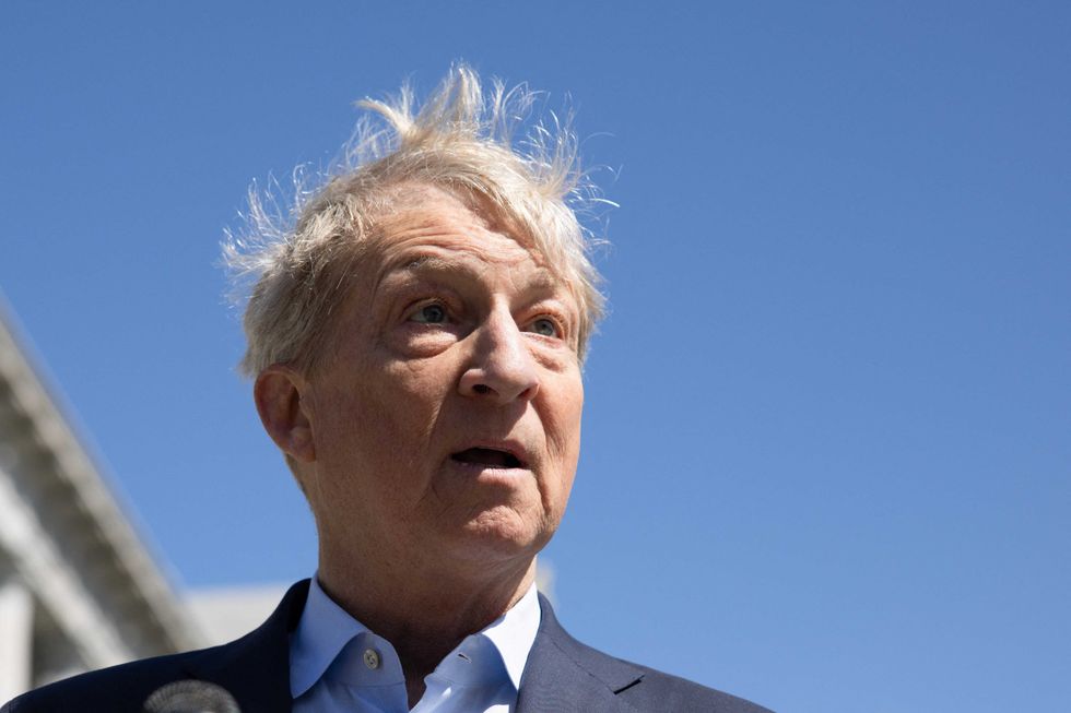 Economic crisis turns voters against wealthy self-funders