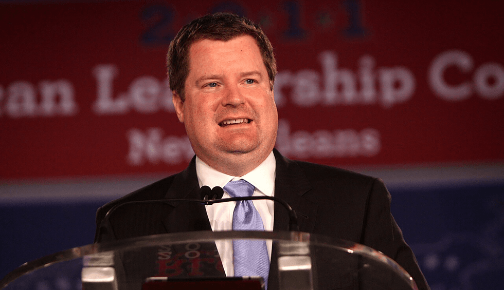 Conservative radio host blasts Republican 'grift' on Epstein