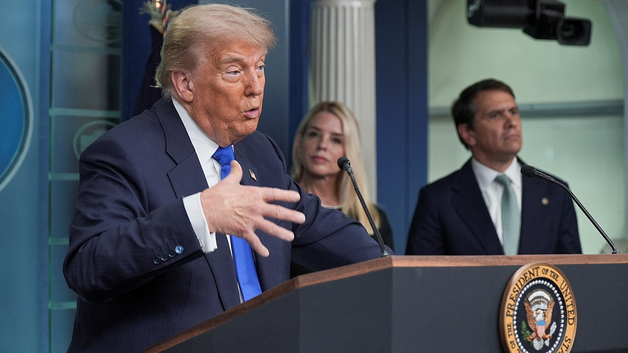 'We’re going to flood the zone': White House mingles at conference 'filled with extremists'