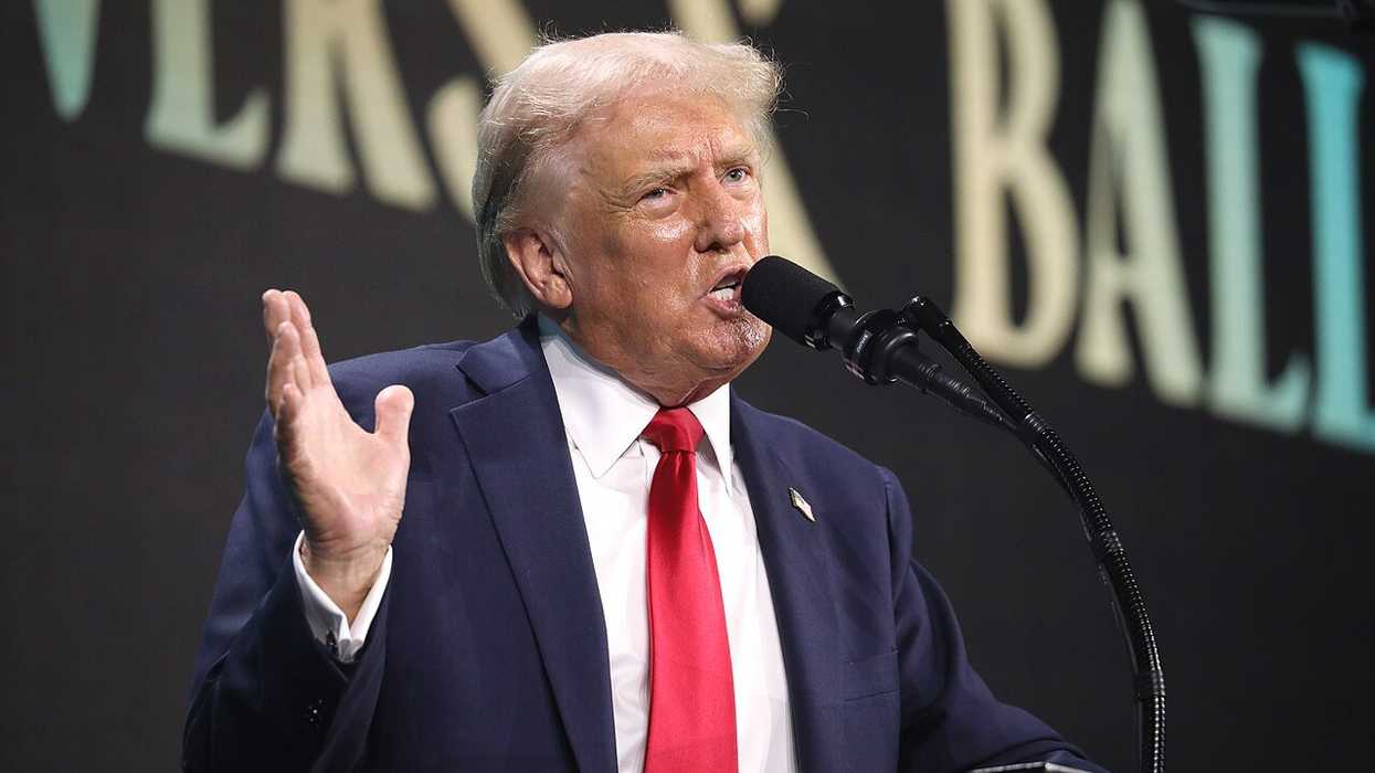 Expert fears Trump will try to abolish paper checks