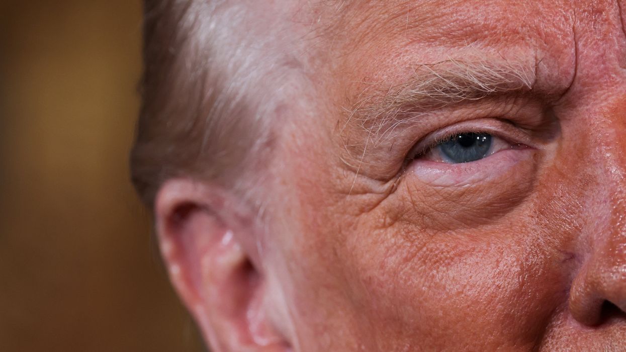Reminder: Trump is a demented criminal president