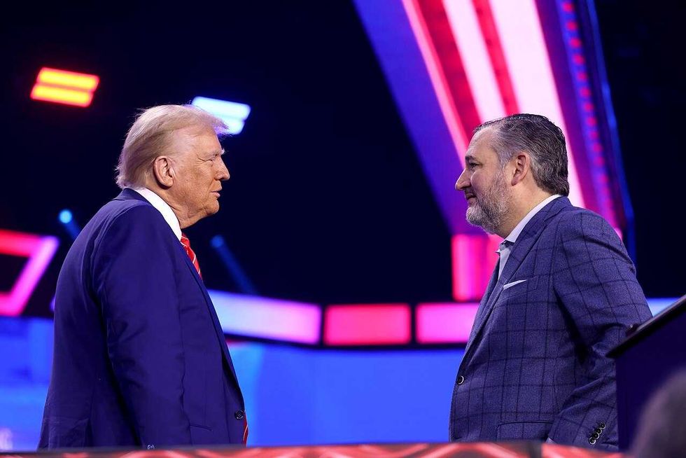 Trump wants to run another bankrupt airline — and even MAGA is worried