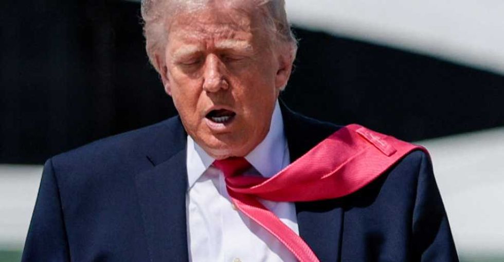 Conservative alarm: America faces crisis unless Trump reverses agenda