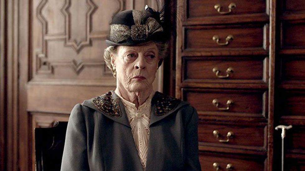 downtown-abbey-gateway