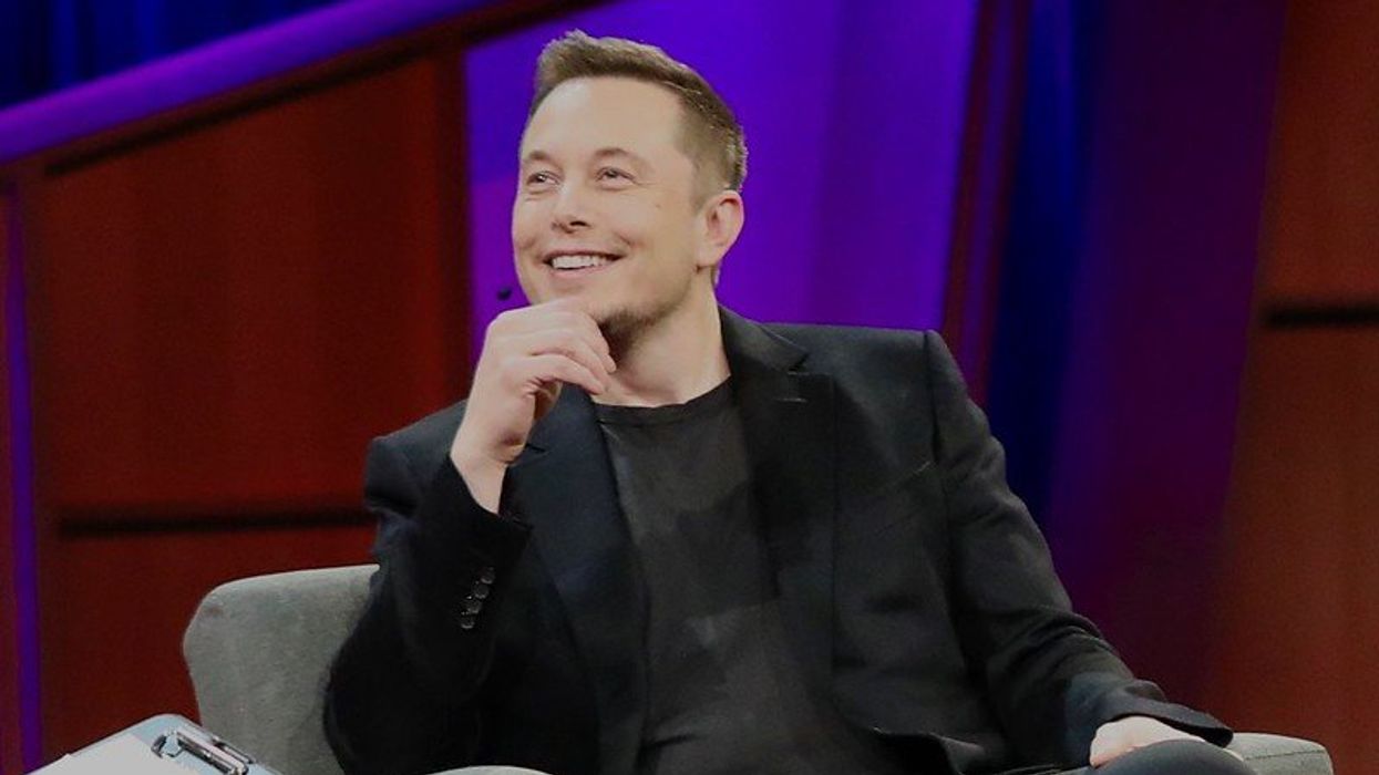 'Paging the FTC': Experts say Musk misleading celebrity Twitter blue checks are violation
