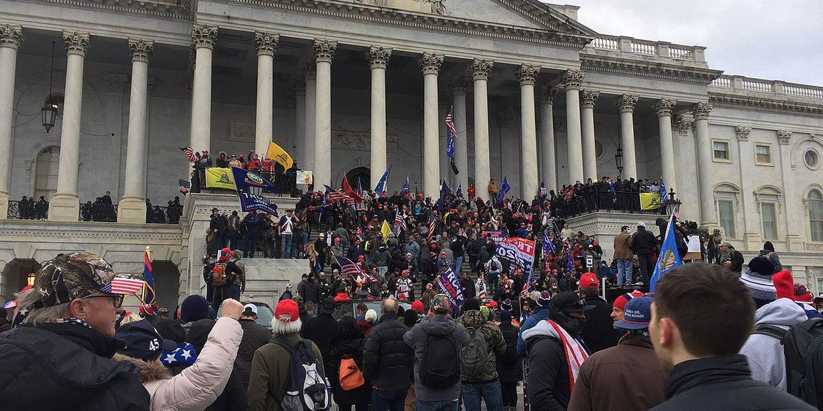 Pennsylvania police officer charged in Capitol riots says he has 'no regrets' - Vimarsana News