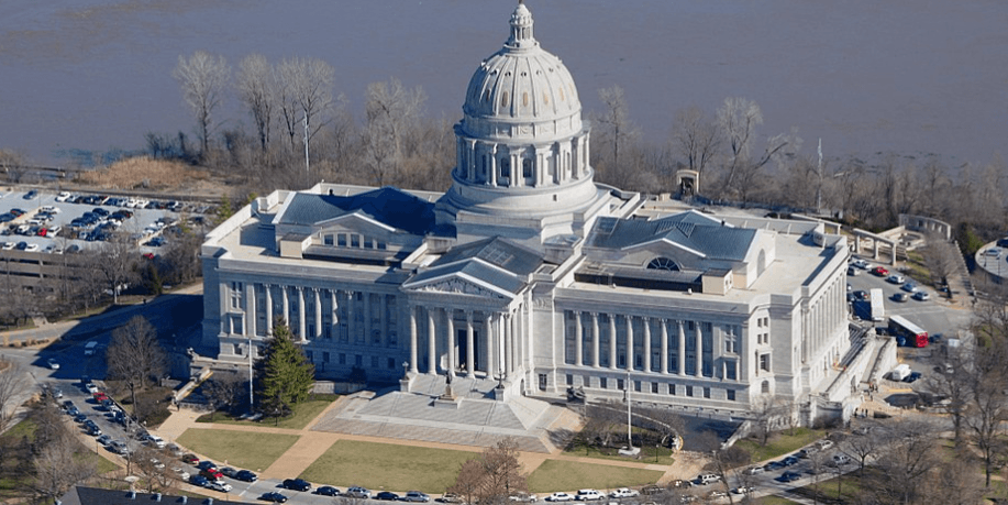 Missouri Democrats are looking to win big in the 2022 primaries - Vimarsana News