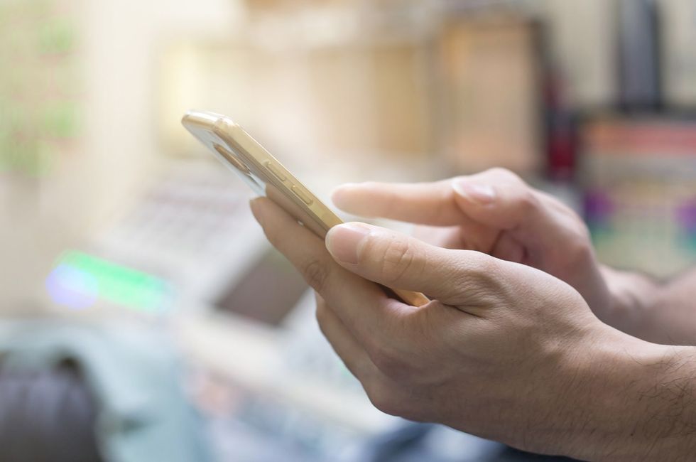 Excessive social media use linked to depression during pandemic, study suggests