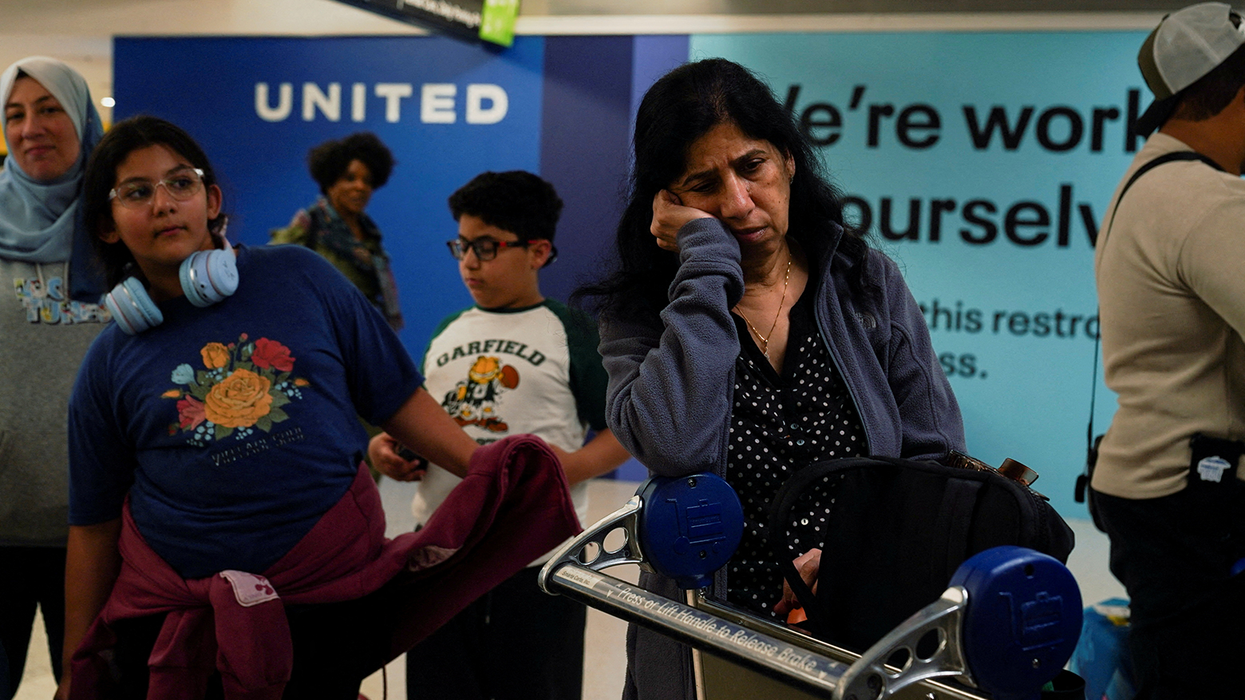 Top Trump official admits shutdown may make Thanksgiving air travel a 'disaster'