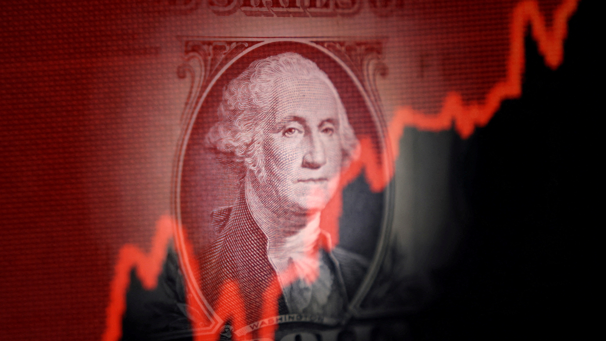 'It’s terrible': CNN data analyst delivers flashing red warning sign about US dollar