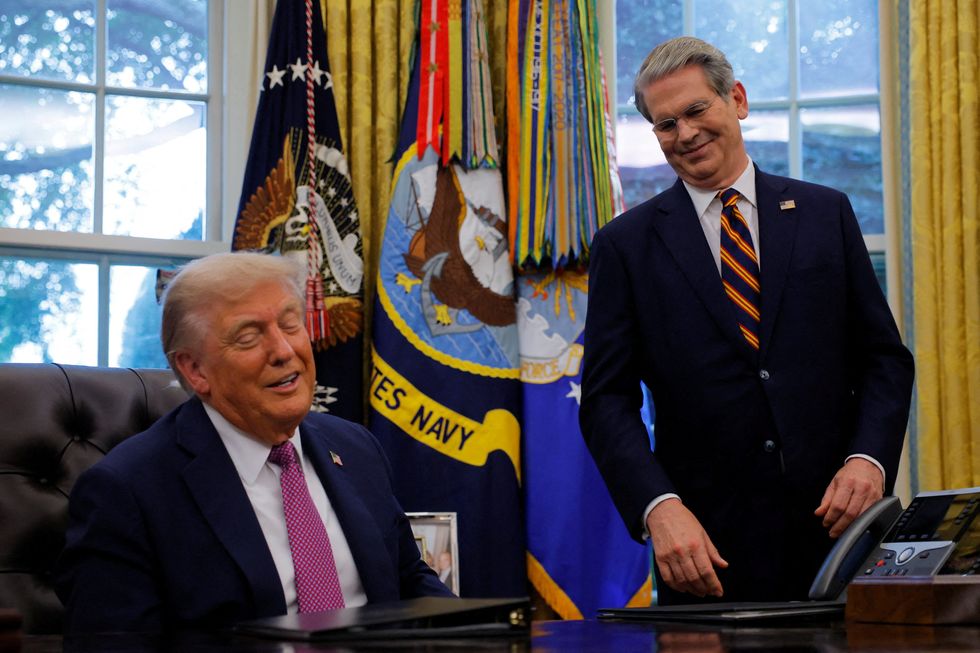 'Markets are starting to crack' as 'perfect storm' hangs over Trump’s economy