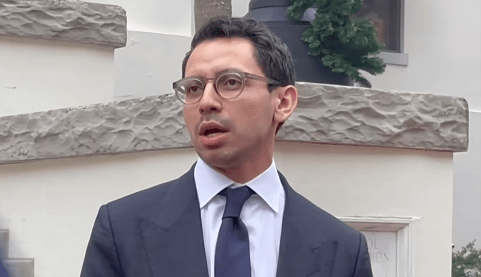 Trump-style MAGA candidate caught lying about commencement speech