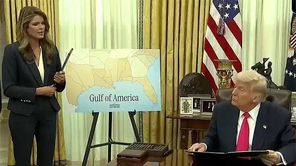 Trump prosecutor lashes out after awkward day in court