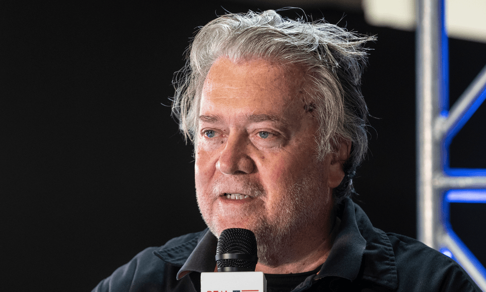 Does Steve Bannon have a mirror?