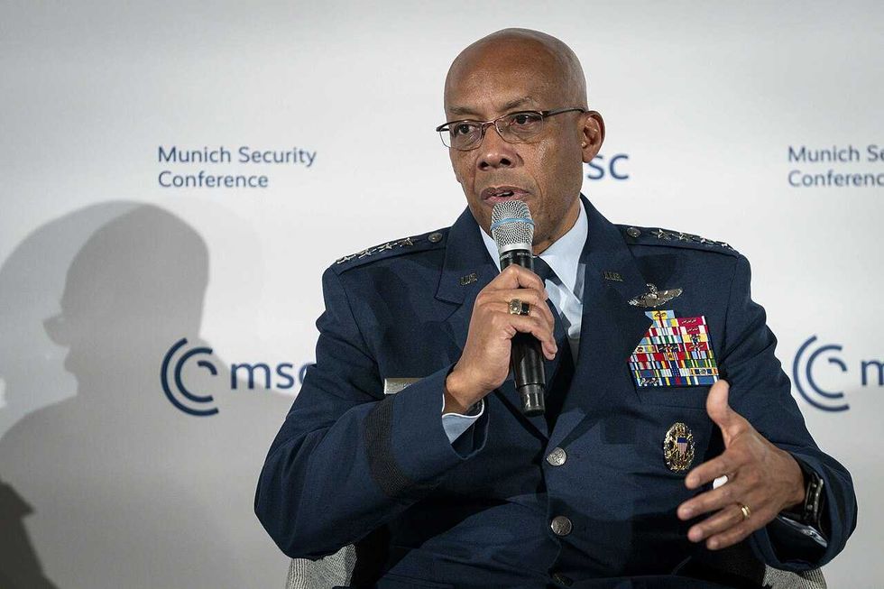 Former Joint Chiefs chair sounds alarm about Trump’s politicization of military