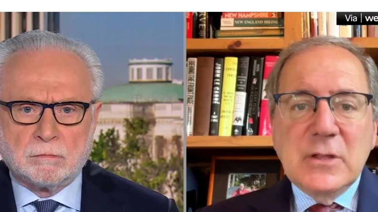 Trump’s 2 biggest deals 'appear to be floundering' as he pushes major crises 'down the road': analyst