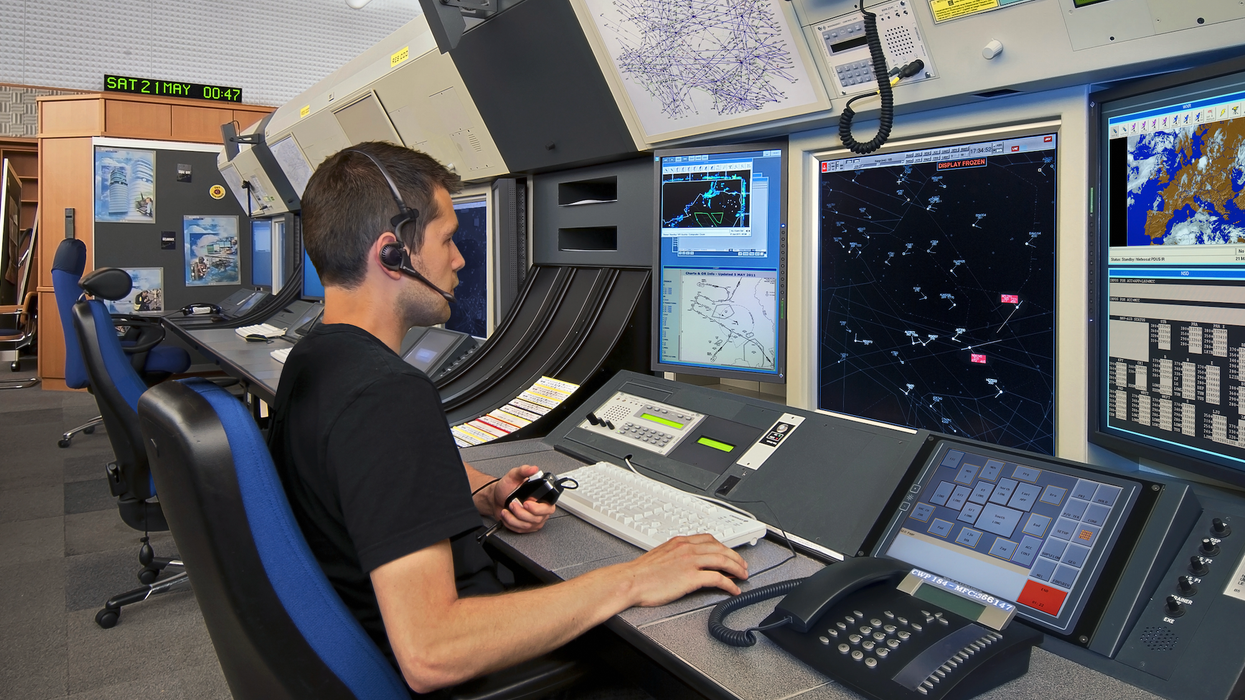 'Morale just really plummets': Air traffic controllers rail against Trump's new proposal