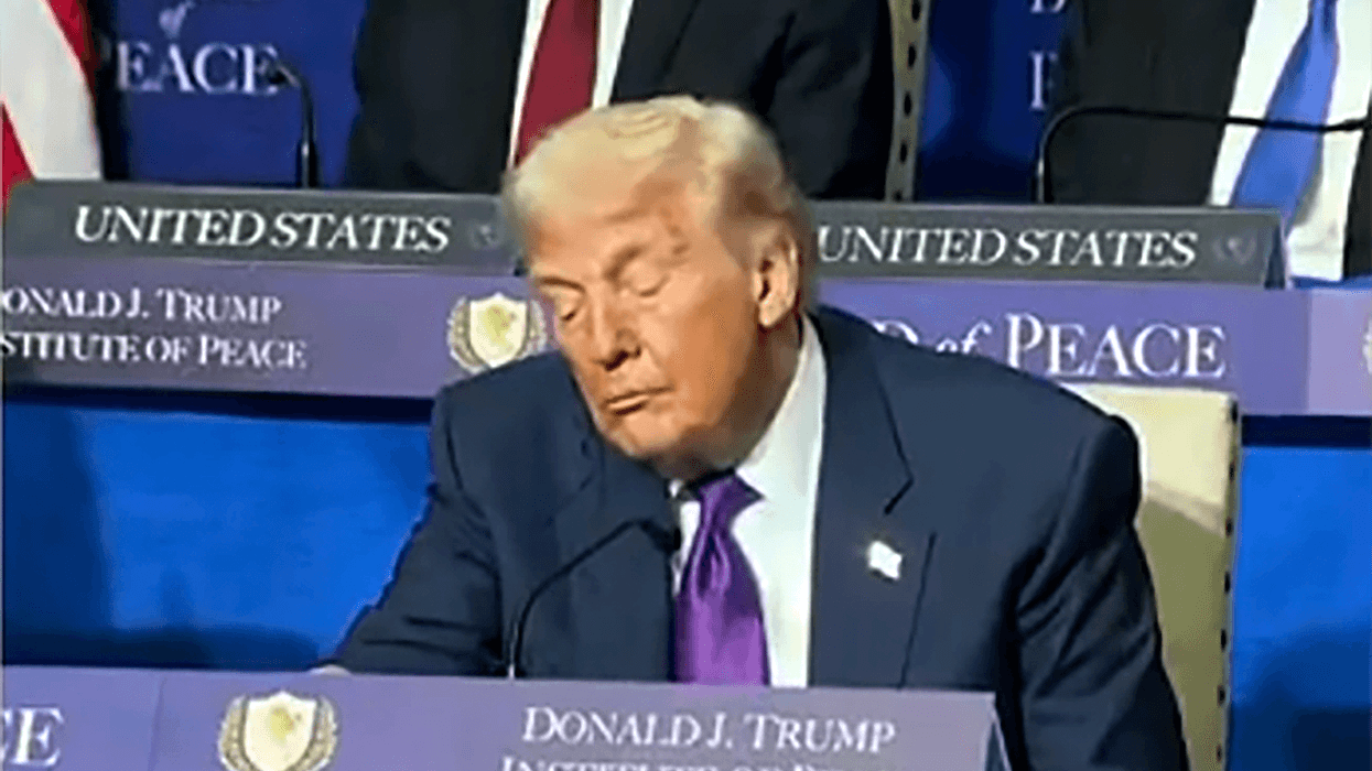 Trump repeatedly struggles to stay awake during live broadcast of Board of Peace summit