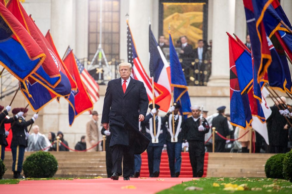 'Weak, humiliated and cornered': Conservative columnist explains how Trump is losing 'his grip on power'