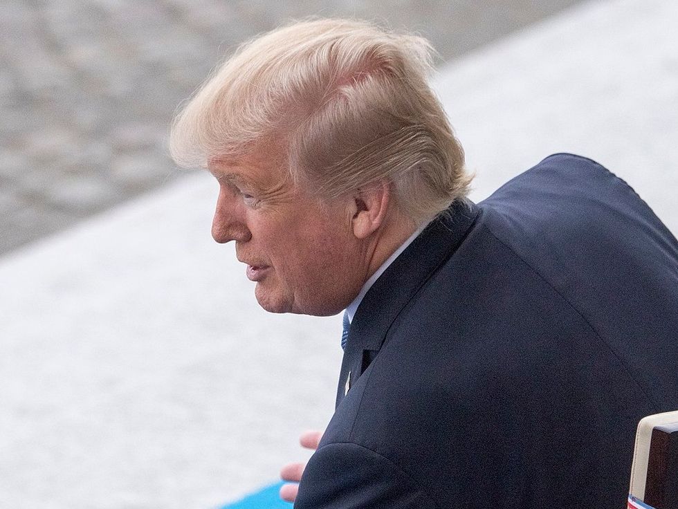 'Mueller is about to pounce': Trump officials and allies reportedly fear the worst as the president's mood darkens