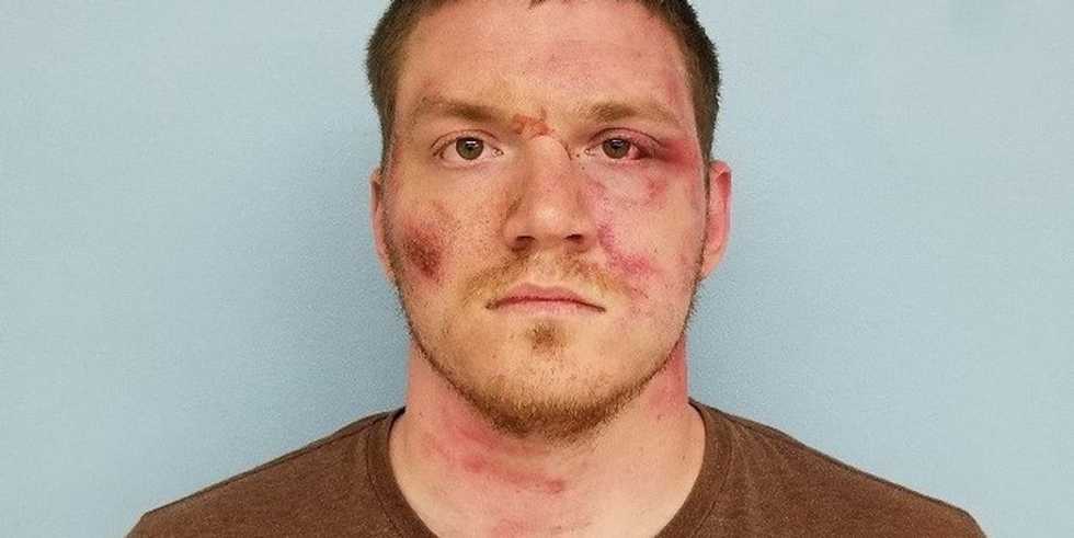 Alabama 4channer with body armor guns down three police officers — and fatally shoots one