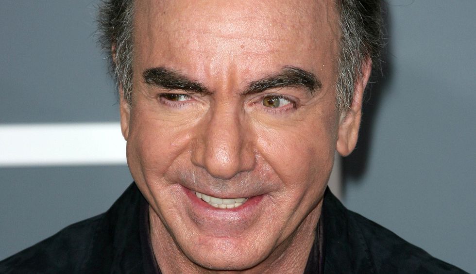 Whose 'America' is it? Neil Diamond's big, inclusive vision vs. Donald Trump's narrow hatred