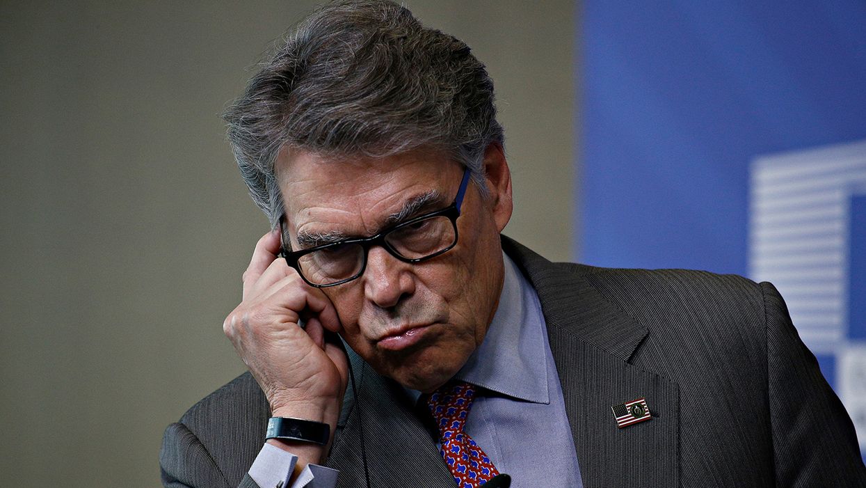 CNN reveals the most damning Mark Meadows text has been traced to Rick Perry's phone