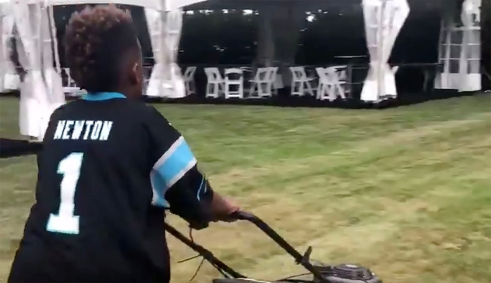 NFL team slammed for giving black kid lawnmower instead of scholarship: ‘Whiteness is a helluva drug’