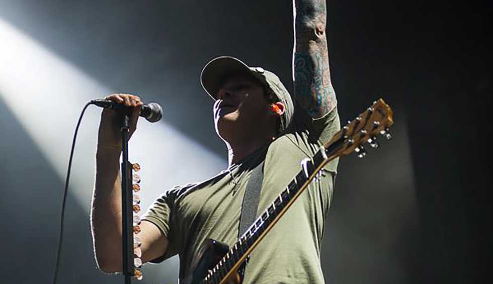 US Navy confirms Blink-182's Tom DeLonge was right about UFOs