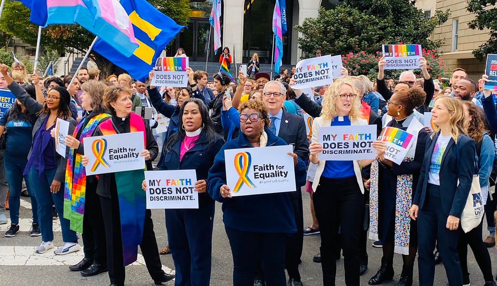 The Supreme Court is debating if LGBTQ people can be fired for being LGBTQ: Here's what it looks like outside