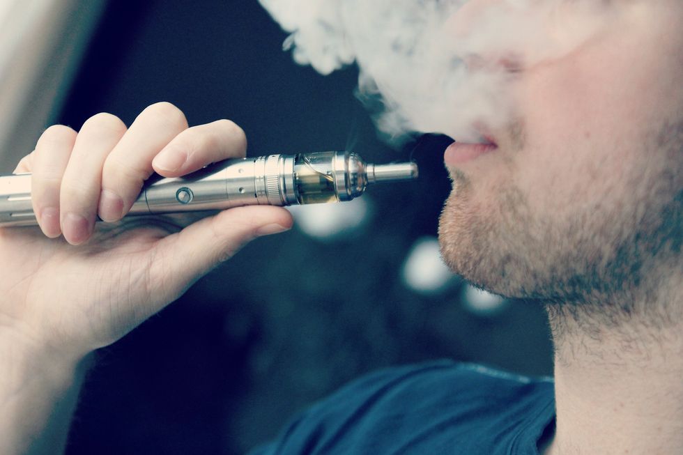 Here's the truth behind the vaping crisis — and the government's bizarre reaction to it
