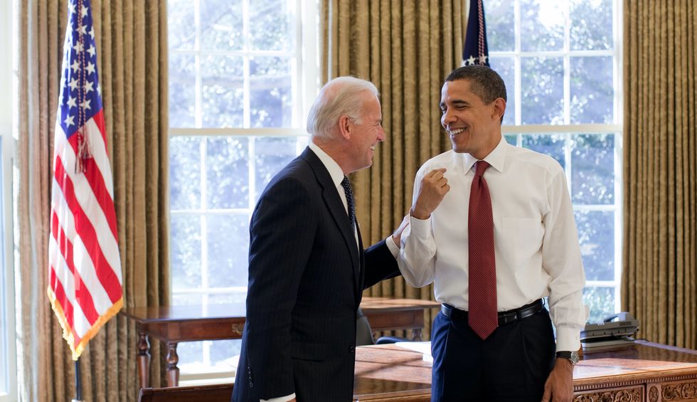 Internet celebrates 'best president ever' Obama by honoring 44th president on Trump’s birthday