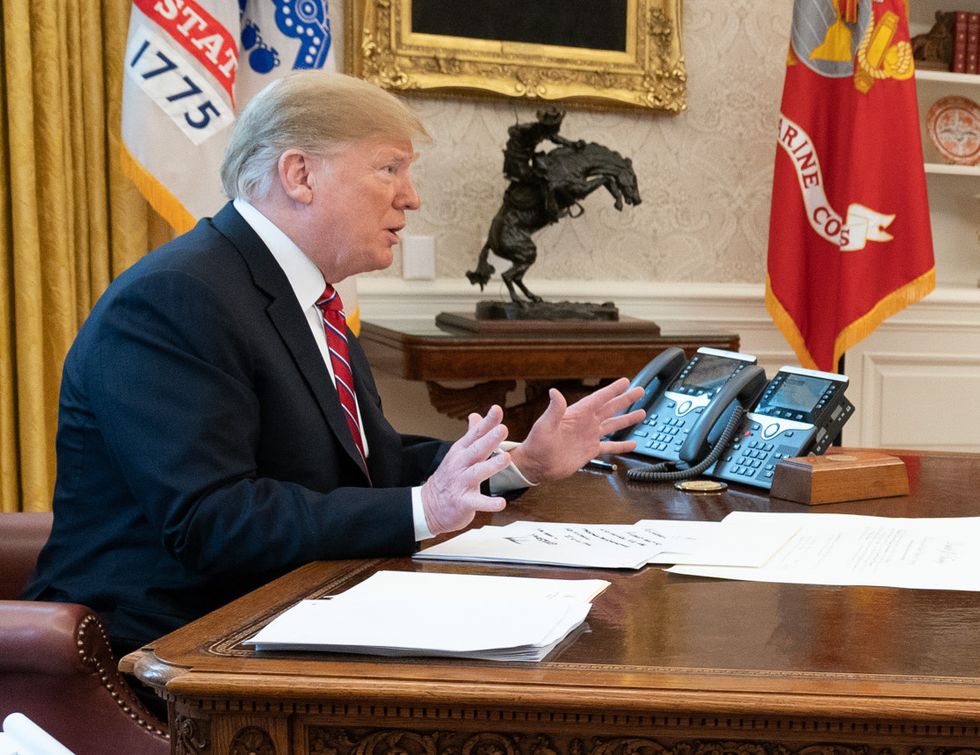 Trump just completely reversed his attack on the intelligence chiefs — showing he has no idea what's going on