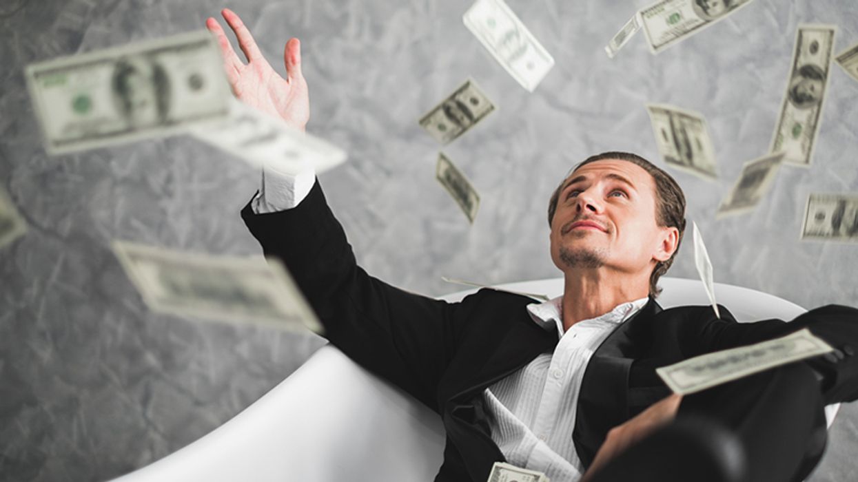 'Bank bailout': Robert Reich busts 3 myths the 'undeserving right' use to justify their wealth