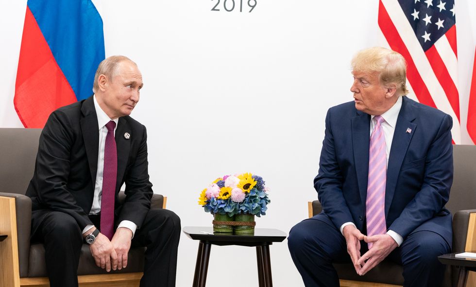Why Trump's animosity for Angela Merkel 'gratifies' Vladimir Putin