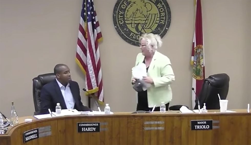The best politician in America today is a city commissioner who chewed out the worst mayor in Florida