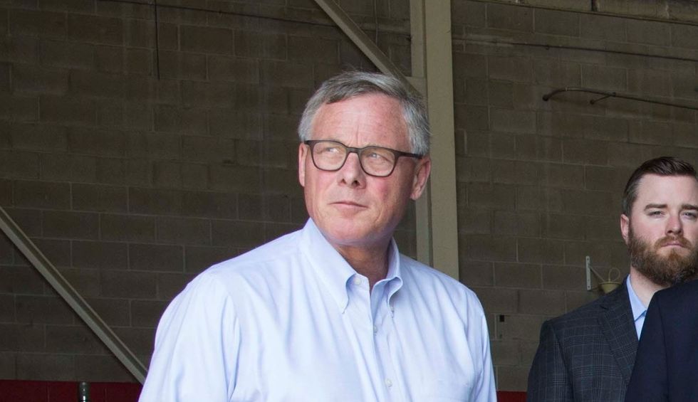 GOP Sen. Burr dumped stock on the same day as his brother-in-law — then the market crashed