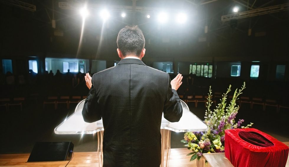So much for church-state separation: US government to pay pastors' salaries with relief funding