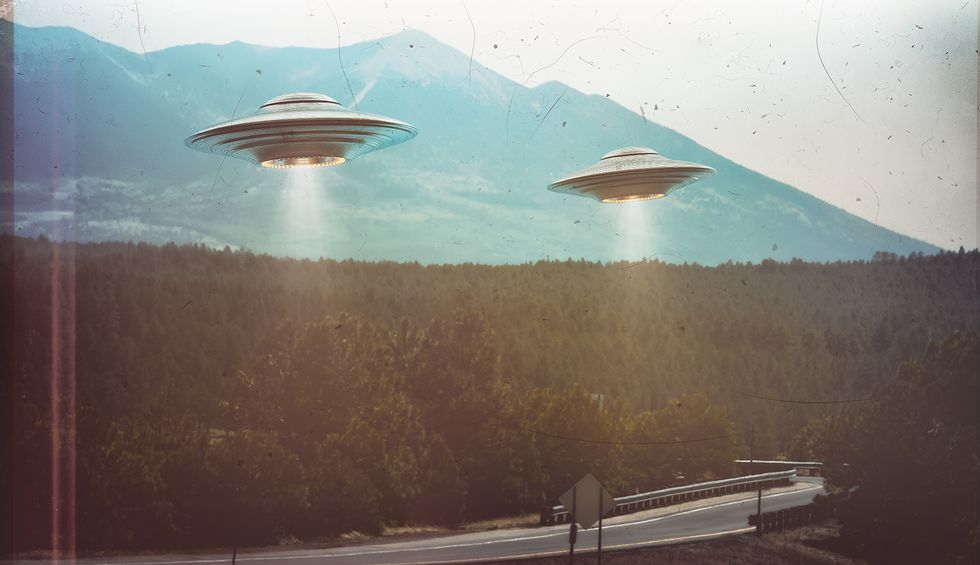 Skeptics lay out the rational explanations for military pilots' UFO videos