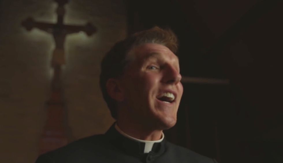 Watch: Priest says Catholics can’t be Democrats because they're 'Godless'